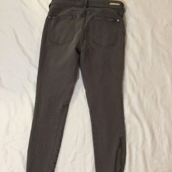Pilcro Skinny Jeans - Picture 6 of 9
